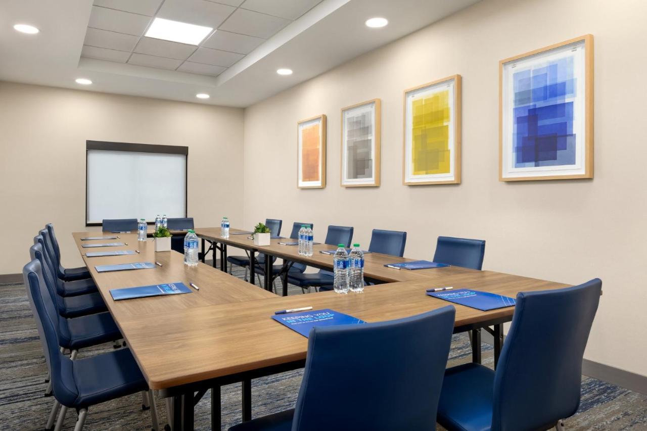 Holiday Inn Express Hotel & Suites Fort Pierce West By Ihg Exterior photo