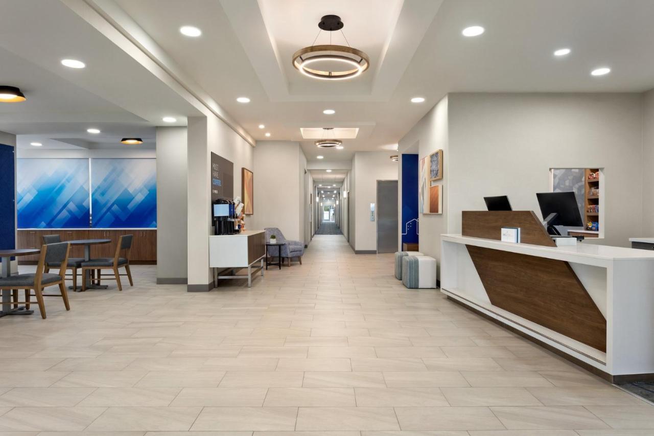 Holiday Inn Express Hotel & Suites Fort Pierce West By Ihg Exterior photo