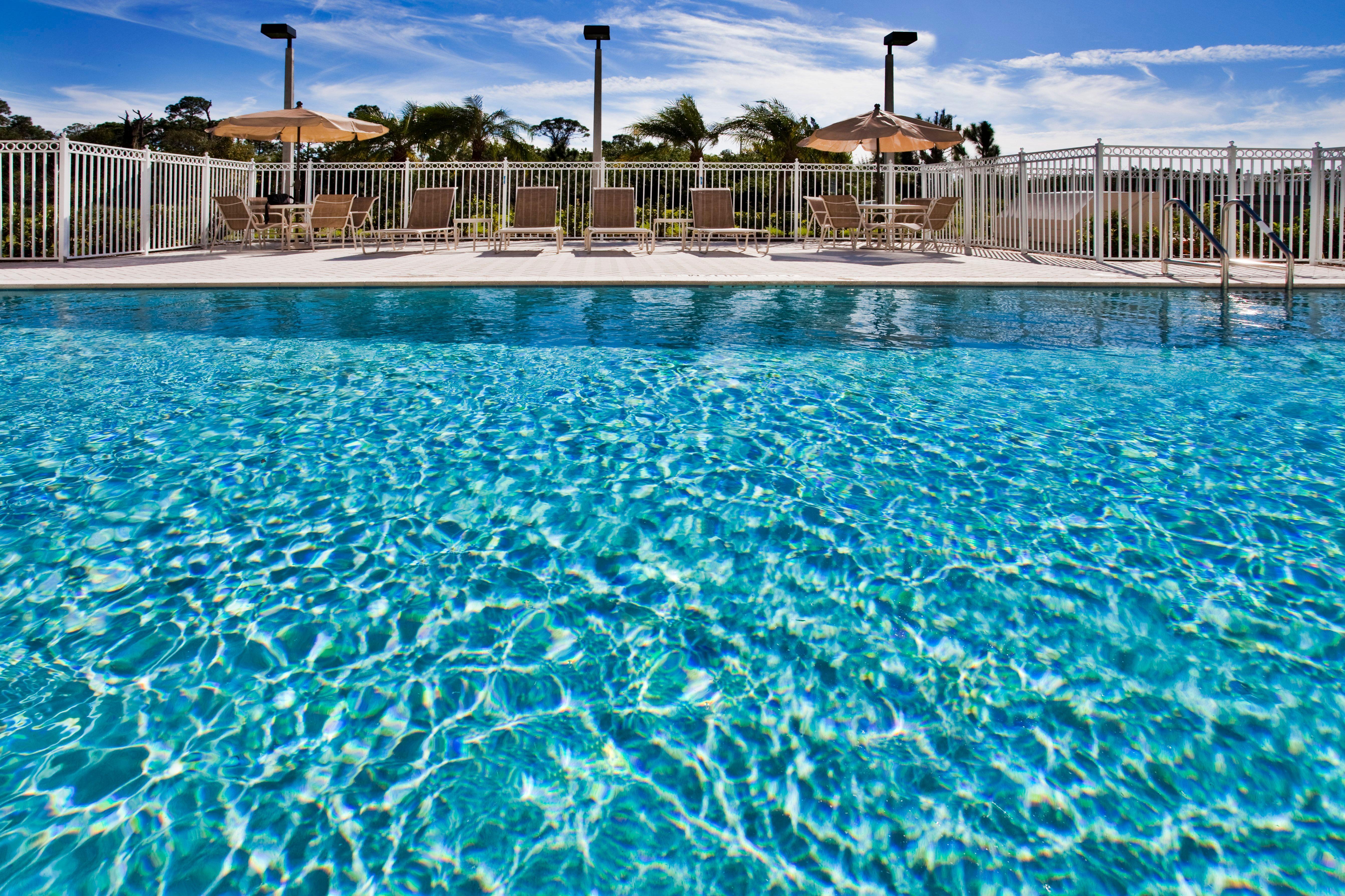 Holiday Inn Express Hotel & Suites Fort Pierce West By Ihg Exterior photo