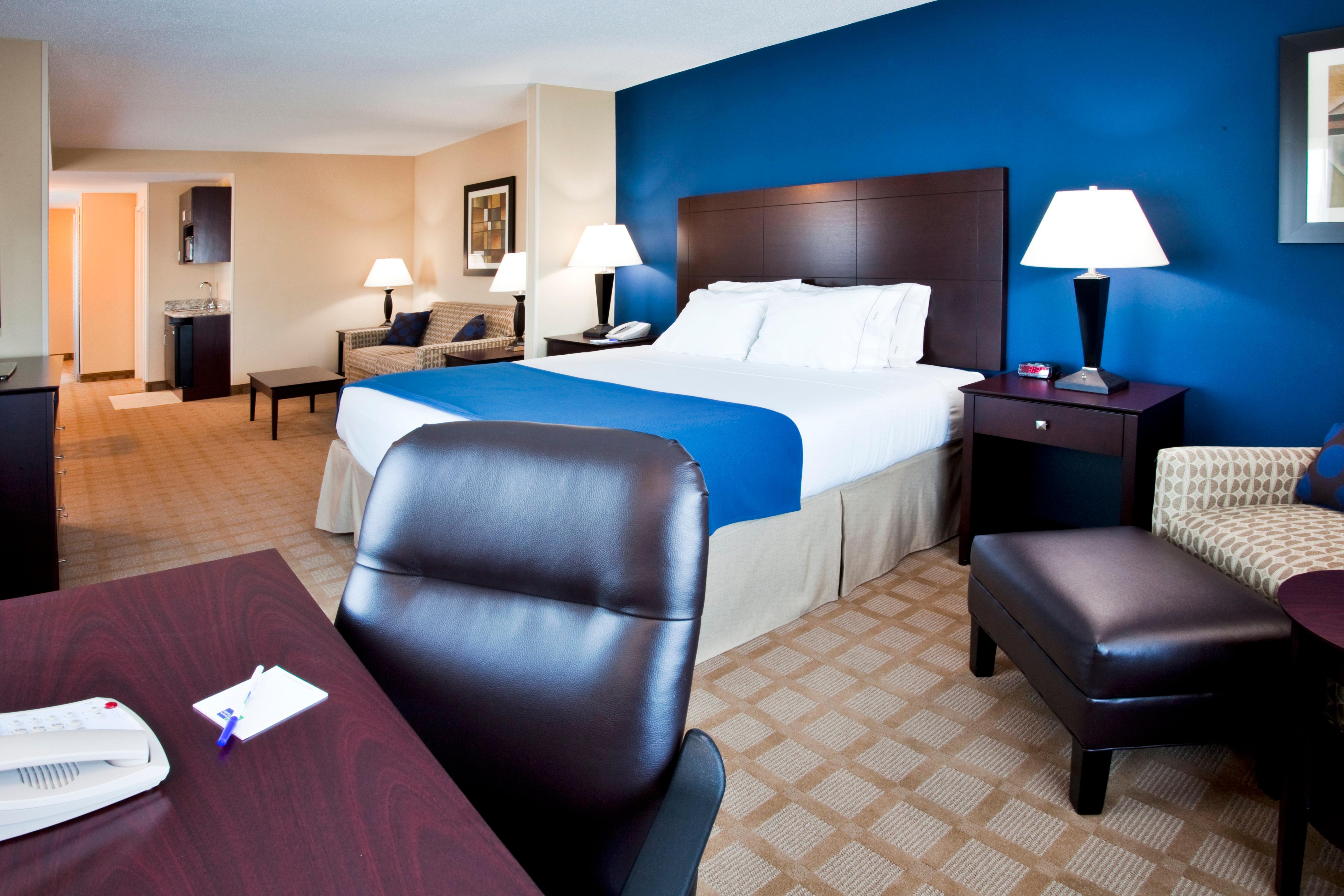Holiday Inn Express Hotel & Suites Fort Pierce West By Ihg Exterior photo