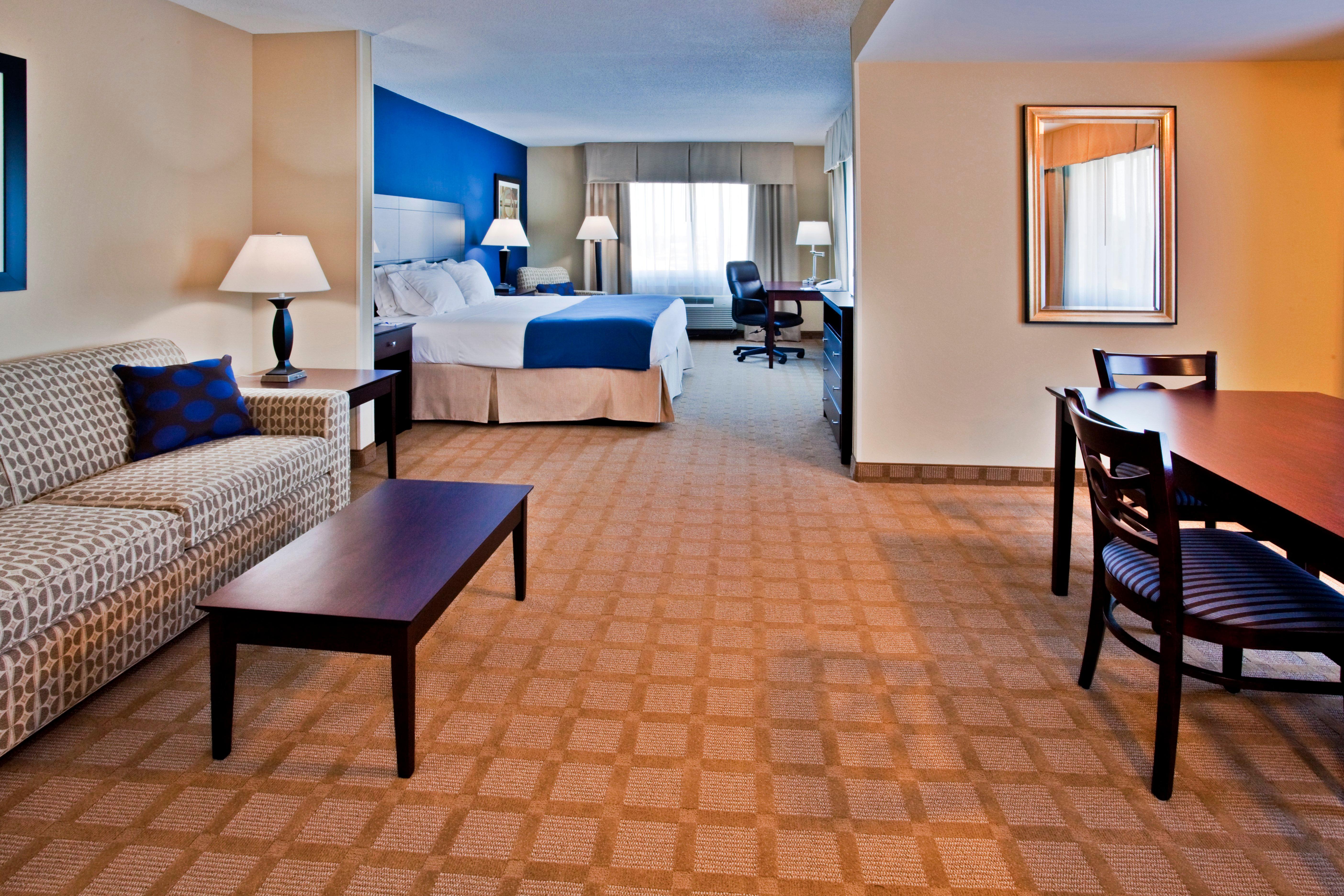 Holiday Inn Express Hotel & Suites Fort Pierce West By Ihg Exterior photo